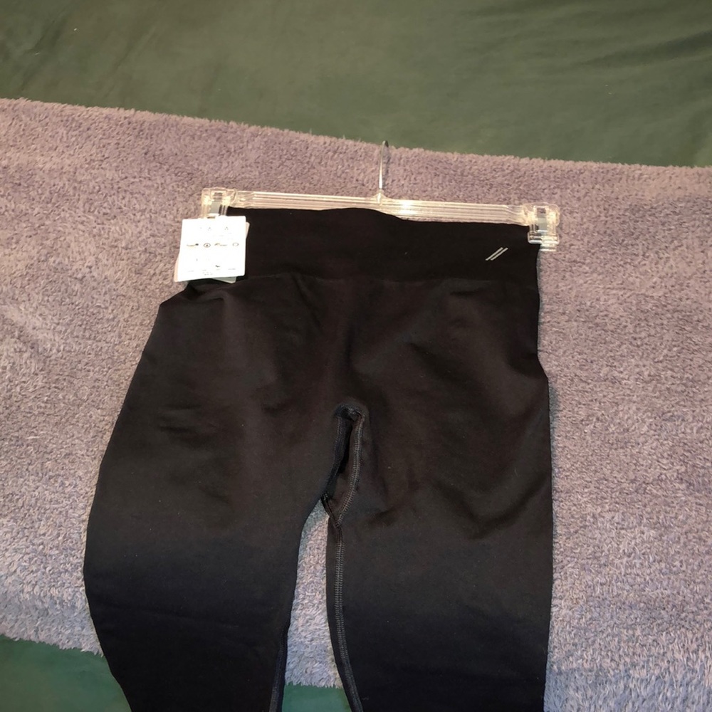 NEW Black M Tala Zinnia seamless leggings